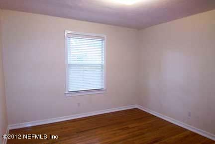 4311 Birmingham Road Jacksonville, FL 32207 - Photo 8 of 13 2nd Bedroom