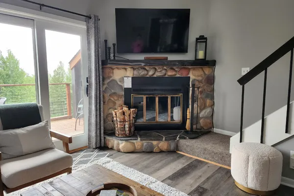 $279,999 | 120 Bridge Run Lane, Unit A, Lutsen, MN 55612