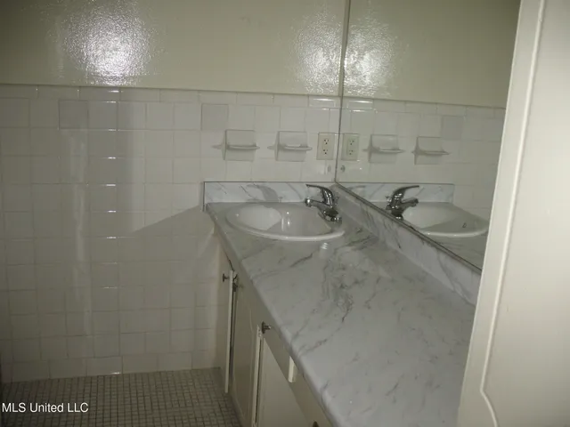 $1,265 | 949 Morningside Street, Unit E12, Jackson, MS 39202