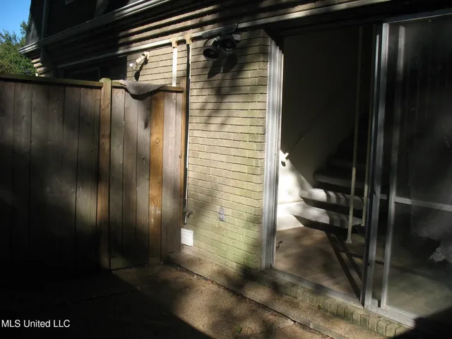 $1,265 | 949 Morningside Street, Unit E12, Jackson, MS 39202