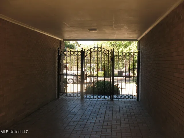 $1,265 | 949 Morningside Street, Unit E12, Jackson, MS 39202