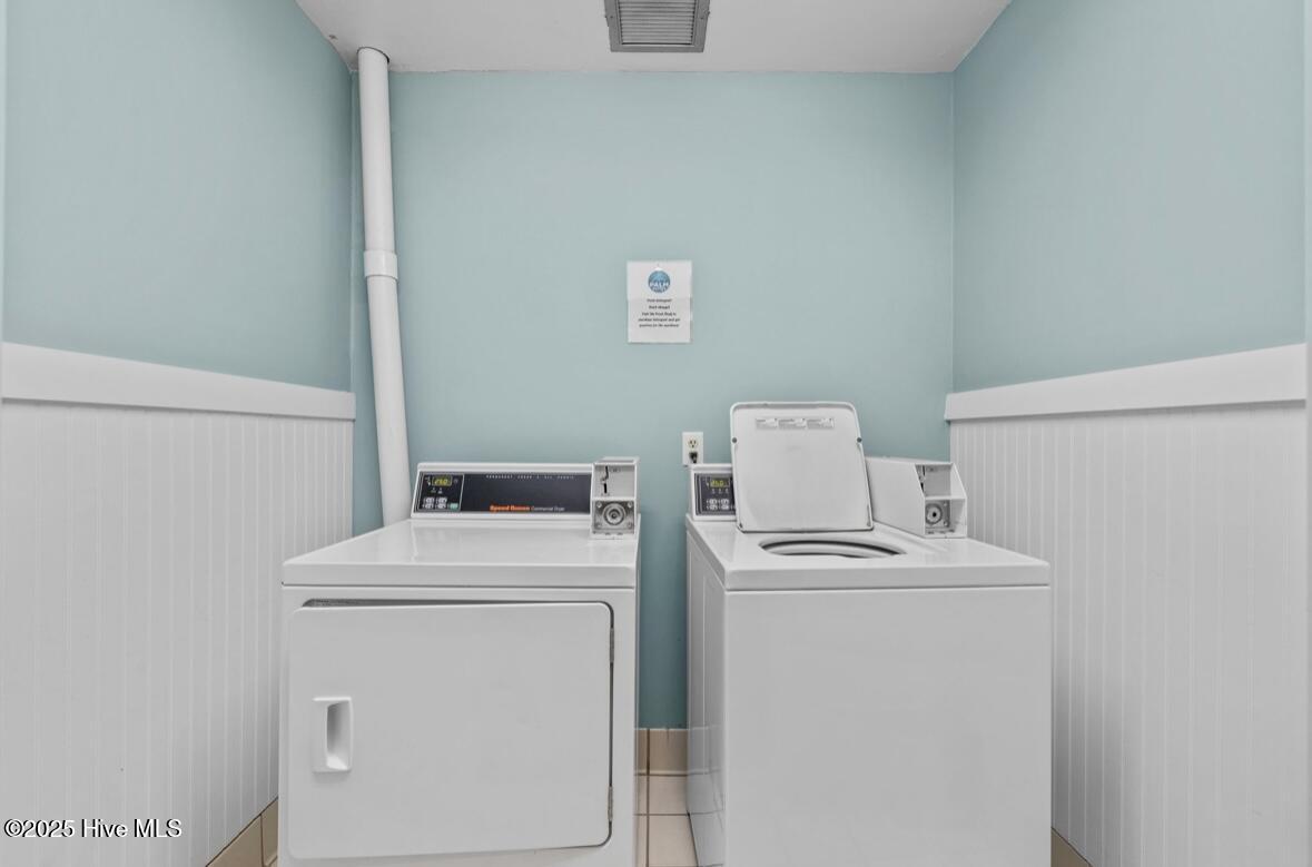 602 West Fort Macon Road, Unit 242 Atlantic Beach, NC 28512 - Photo 16 of 40 Laundry facility