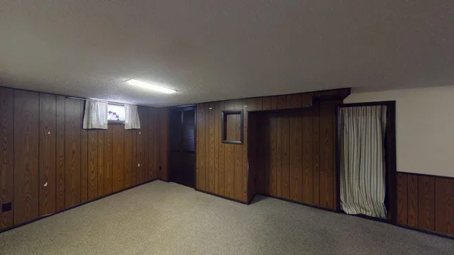 $2,100 | 2849 Jersey Avenue South, St. Louis Park, MN 55426