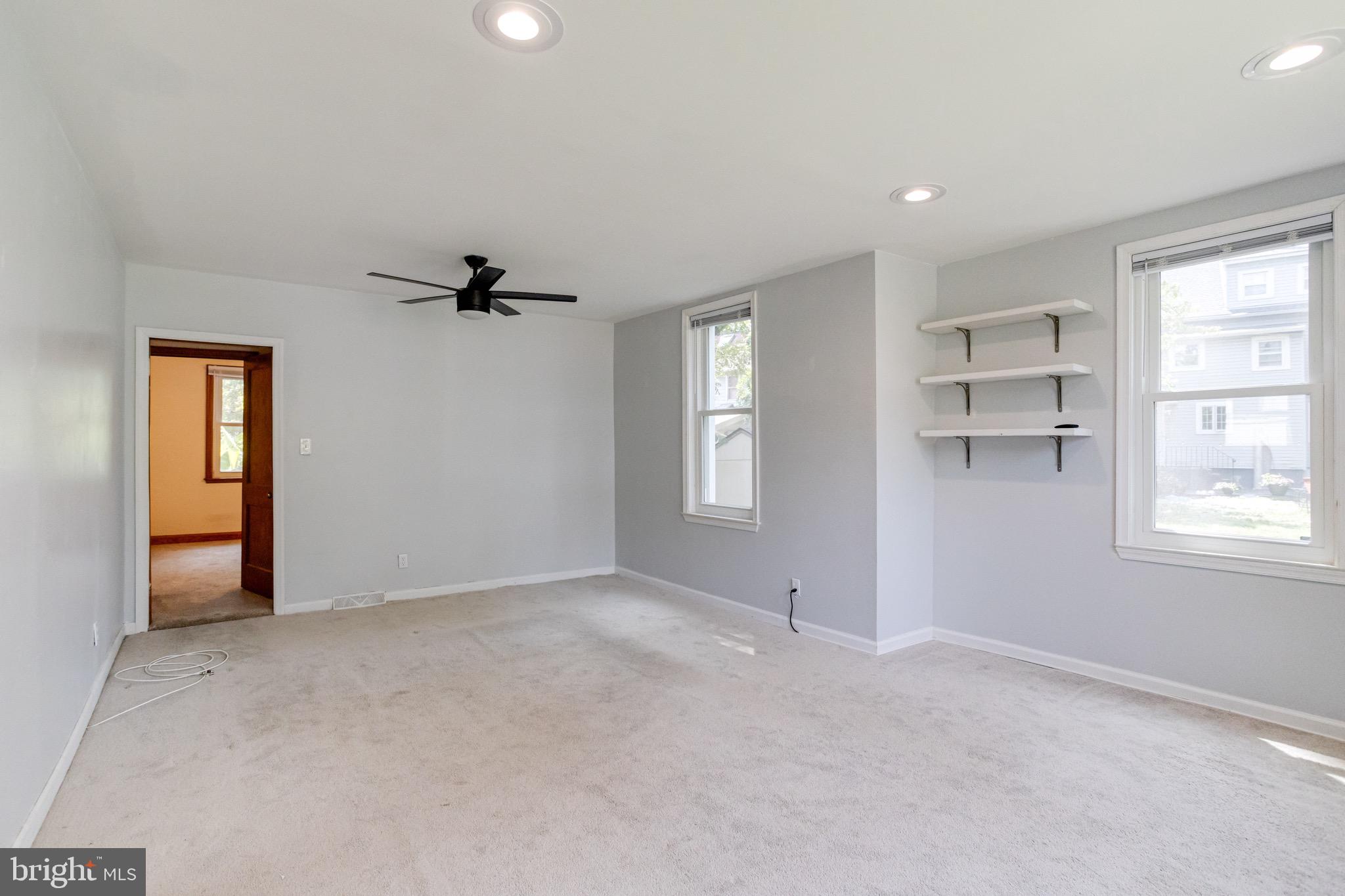 905 Regester Avenue Baltimore, MD 21239 - Photo 11 of 43