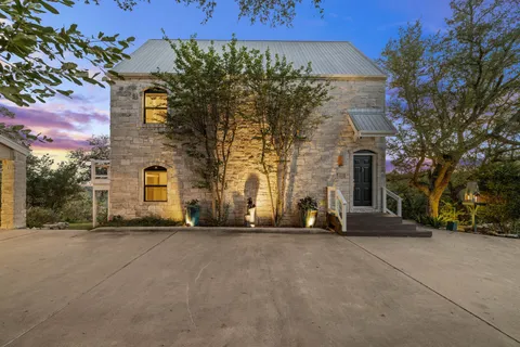 $674,990 | 8132 Breeze Way, Jonestown, TX 78645