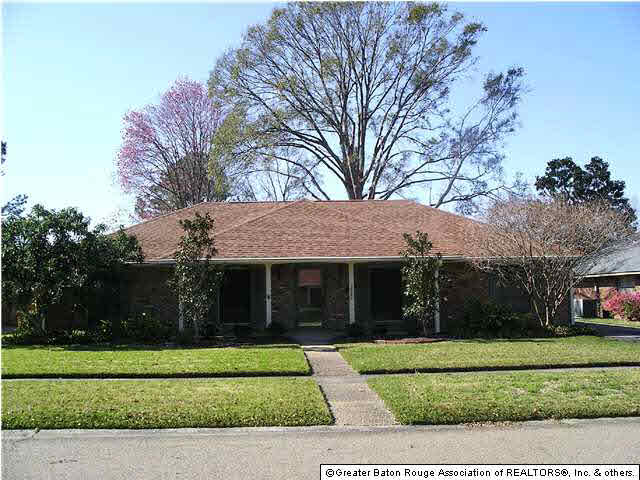 1721 Rue Crozat Baton Rouge, LA 70810 - Photo 1 of 12