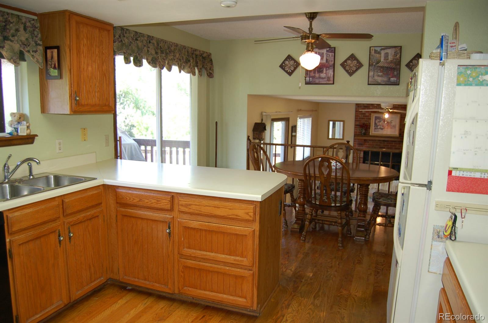 332 Northridge Road Highlands Ranch, CO 80126 - Photo 8 of 32