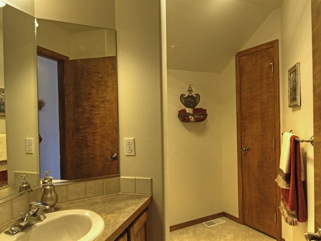 9108 West Melville Road Cheney, WA 99004 - Photo 16 of 20