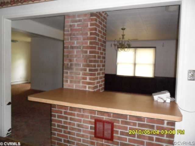 8015 Laurel Spring Road Prince George, VA 23875 - Photo 9 of 12 Interior Space/Layout