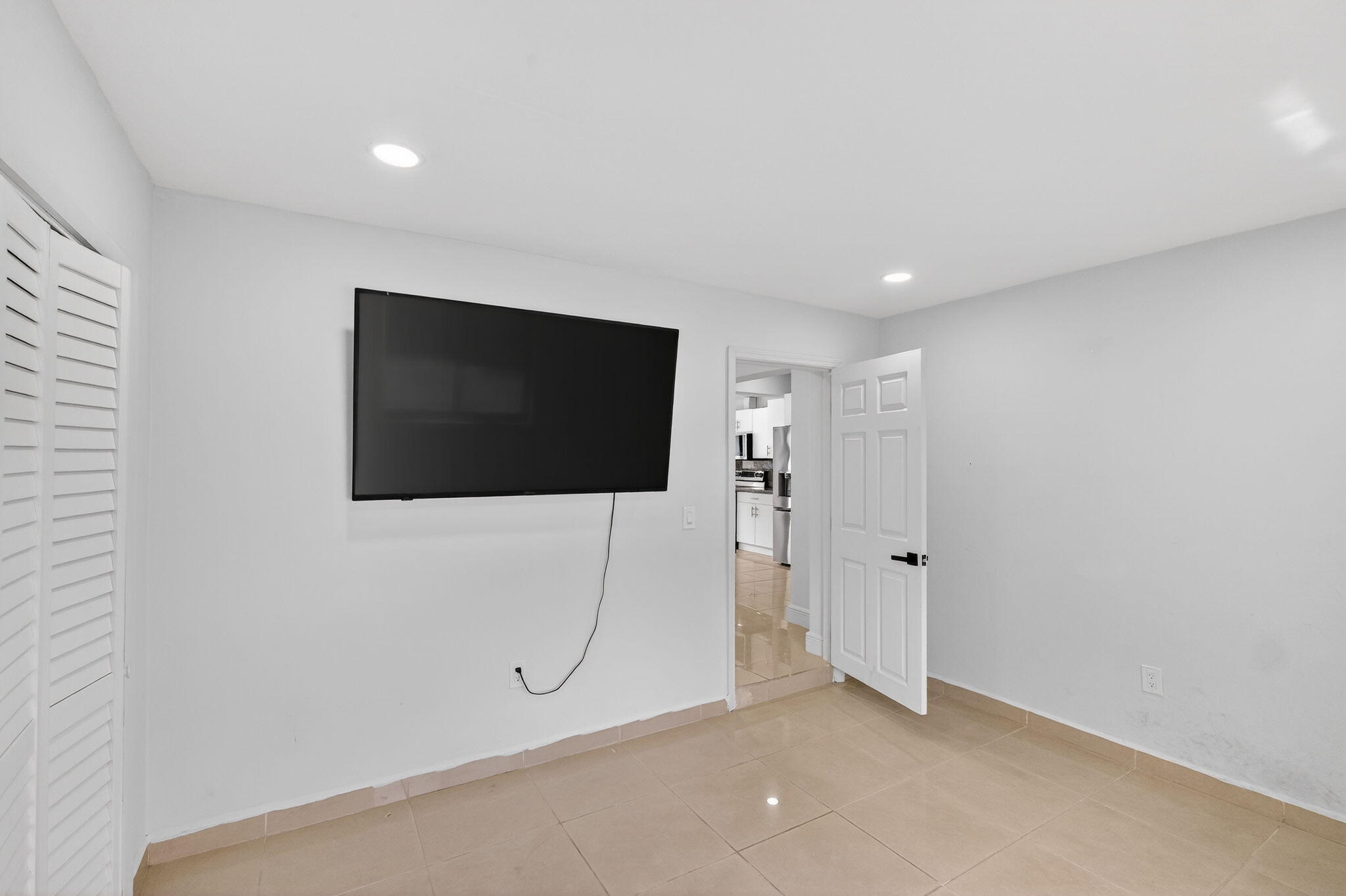 2244 Southwest 10th Street Miami, FL 33135 - Photo 30 of 40 37-web-or-mls-DSCF0315