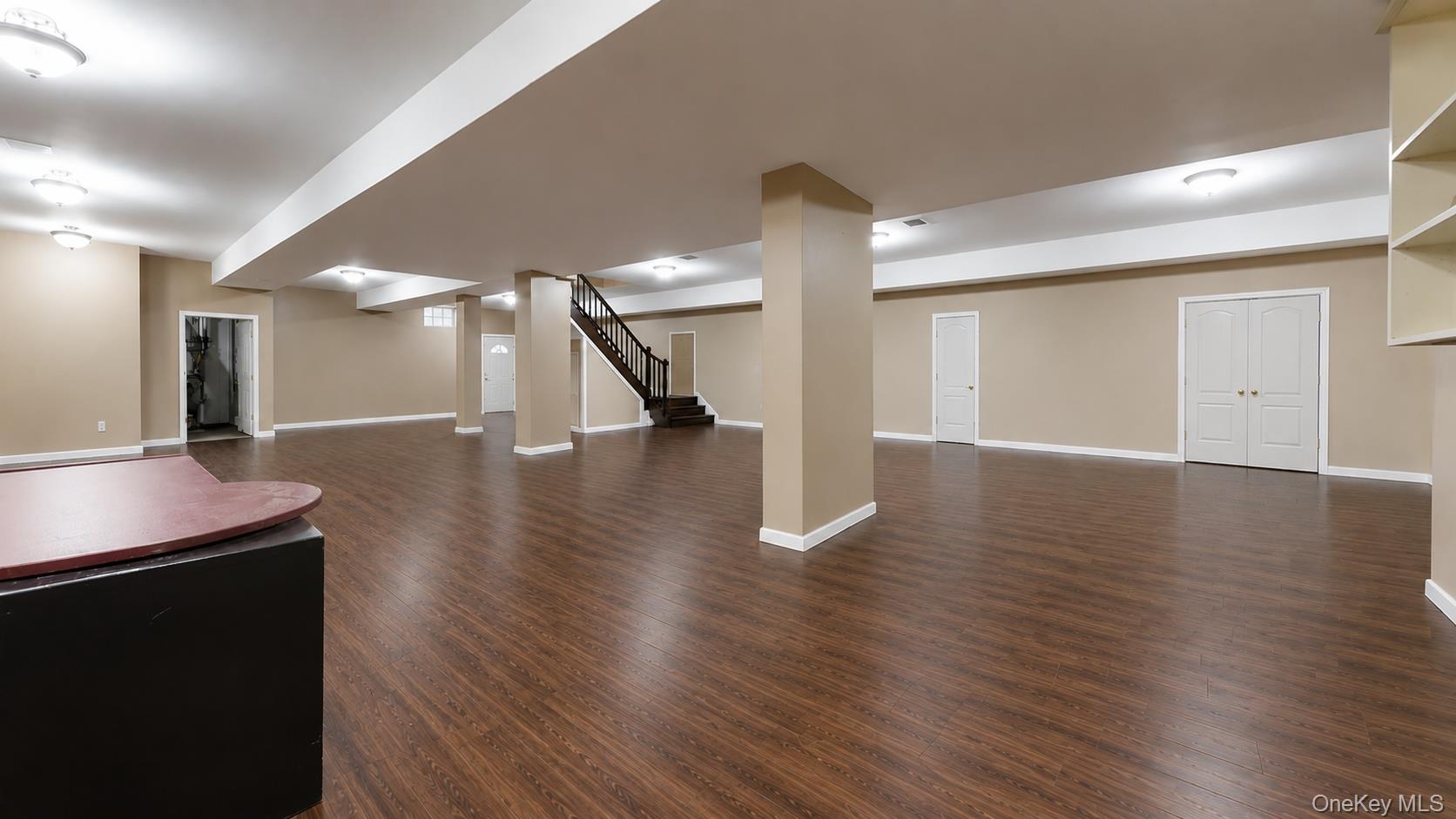 31 Cornwall Lane Sands Point, NY 11050 - Photo 35 of 49