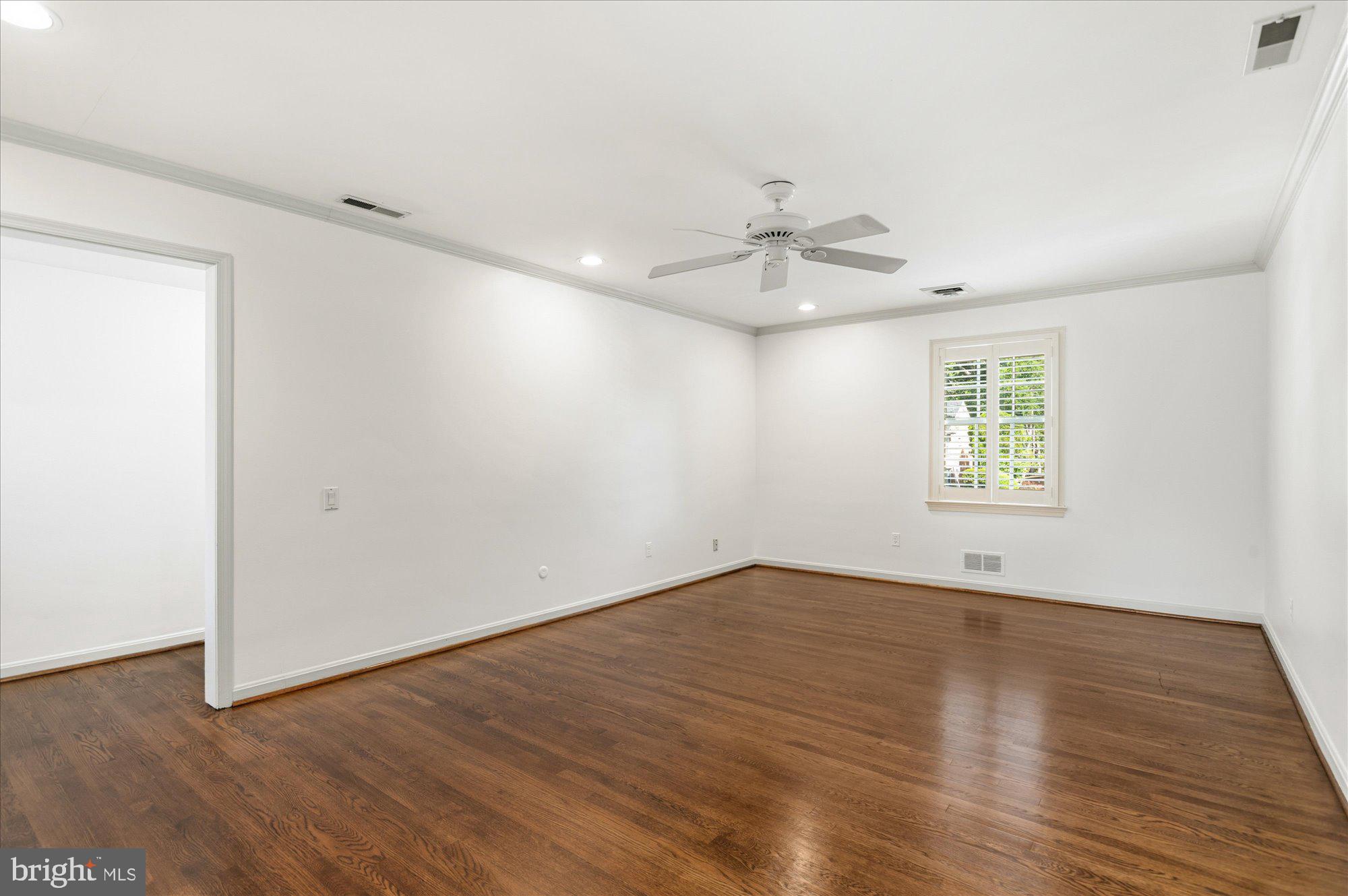 10019 Kendale Road Potomac, MD 20854 - Photo 37 of 64 Primary bedroom