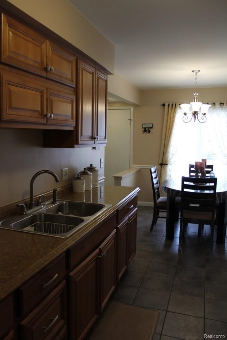 4368 15 Mile Road Sterling Heights, MI 48310 - Photo 8 of 21 thumb_IMG_0199_1024.jpg
