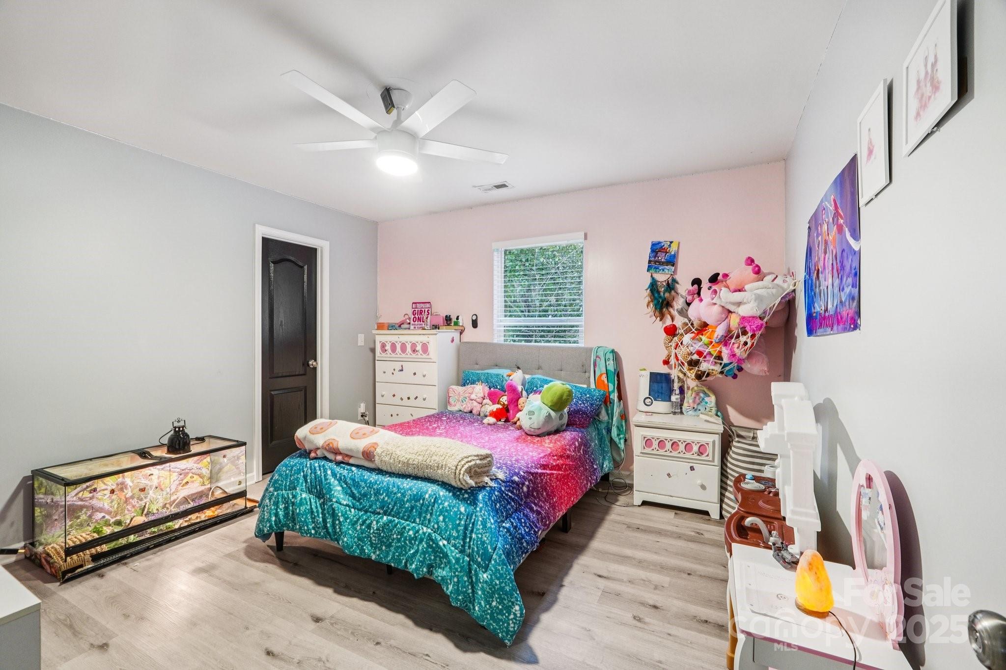 2222 Turtle Point Road Charlotte, NC 28262 - Photo 17 of 20 Gallery Image 17