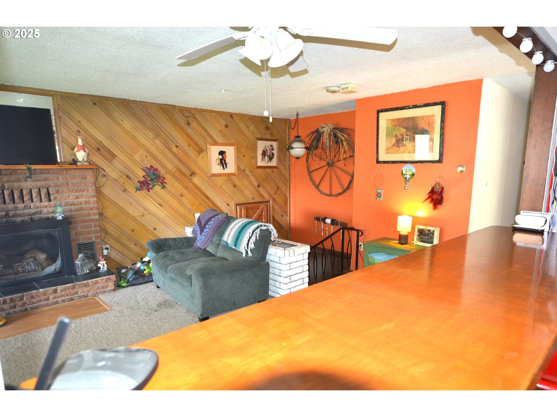 46083 Adams Road Pendleton, OR 97801 - Photo 31 of 47 a view of a swimming pool and lounge chair