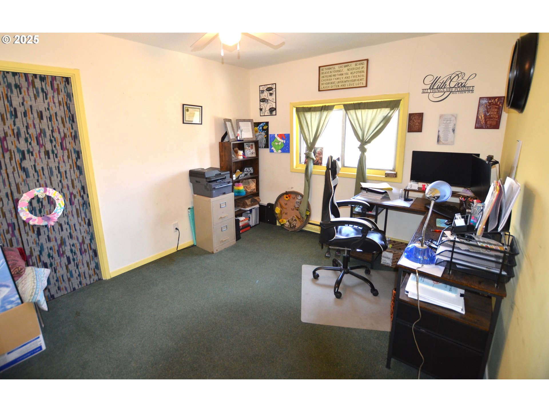 46083 Adams Road Pendleton, OR 97801 - Photo 42 of 47 a workspace with furniture and a window