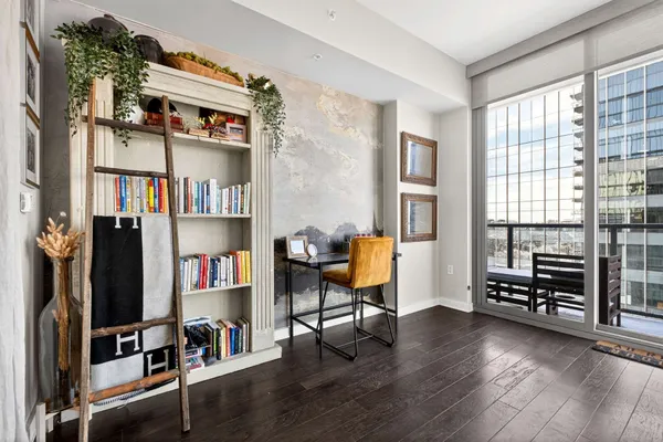 $2,350 | 1212 Laurel Street, Unit 1312, Nashville, TN 37203