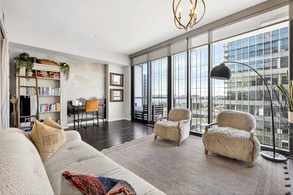 $2,350 | 1212 Laurel Street, Unit 1312, Nashville, TN 37203