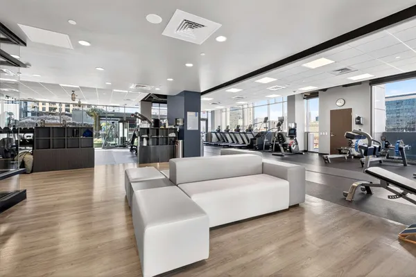 $2,350 | 1212 Laurel Street, Unit 1312, Nashville, TN 37203