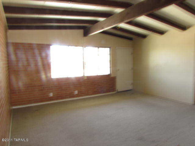 1802 West Merlin Road Tucson, AZ 85713 - Photo 8 of 15
