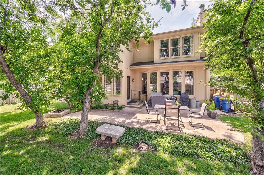 15409 Reeds Street Overland Park, KS 66223 - Photo 37 of 40