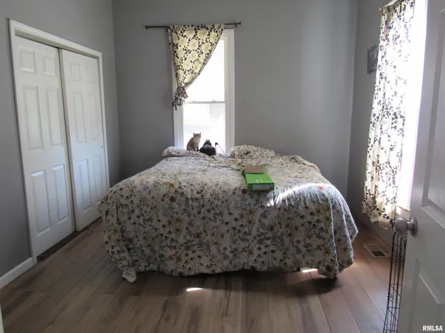 $84,900 | 406 South East Street, Jacksonville, IL 62650