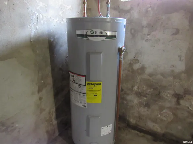 $84,900 | 406 South East Street, Jacksonville, IL 62650