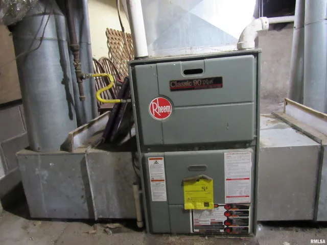 $84,900 | 406 South East Street, Jacksonville, IL 62650