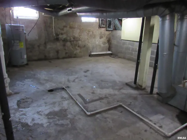 $84,900 | 406 South East Street, Jacksonville, IL 62650