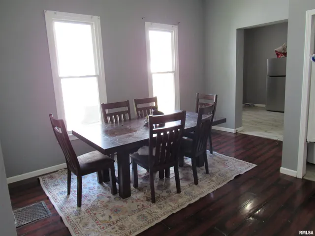 $84,900 | 406 South East Street, Jacksonville, IL 62650