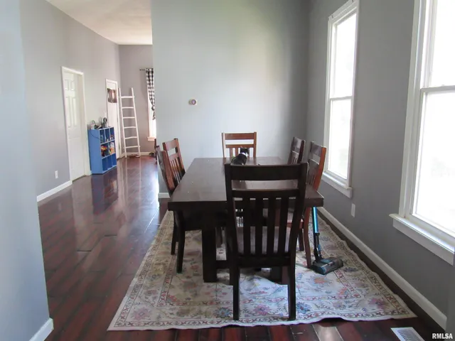 $84,900 | 406 South East Street, Jacksonville, IL 62650