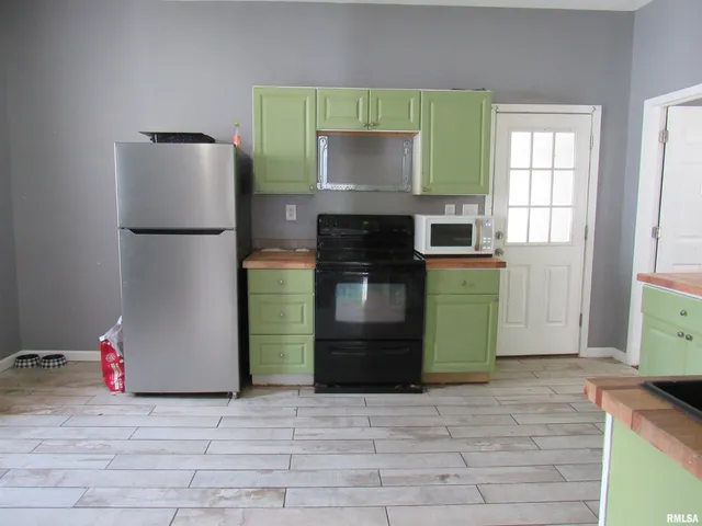 $84,900 | 406 South East Street, Jacksonville, IL 62650