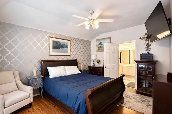 $309,000 | 418 Sun River Lane, Dickinson, TX 77539