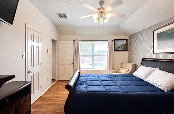 $309,000 | 418 Sun River Lane, Dickinson, TX 77539