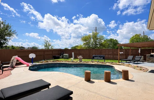 $309,000 | 418 Sun River Lane, Dickinson, TX 77539