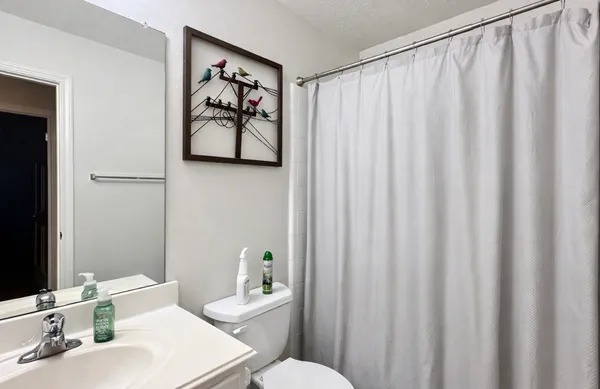 $309,000 | 418 Sun River Lane, Dickinson, TX 77539