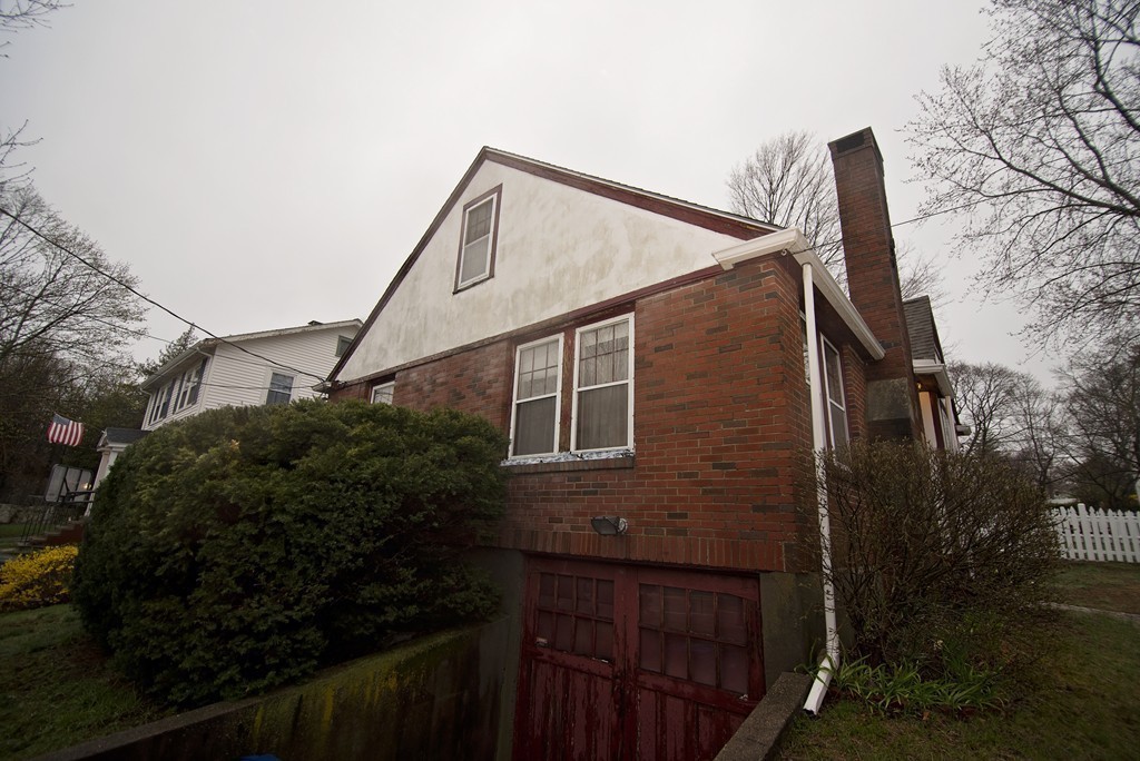 4 Strathmore Road Braintree, MA 02184 - Photo 5 of 27 Gallery Image 5