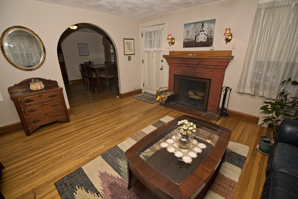 4 Strathmore Road Braintree, MA 02184 - Photo 9 of 27 Gallery Image 9