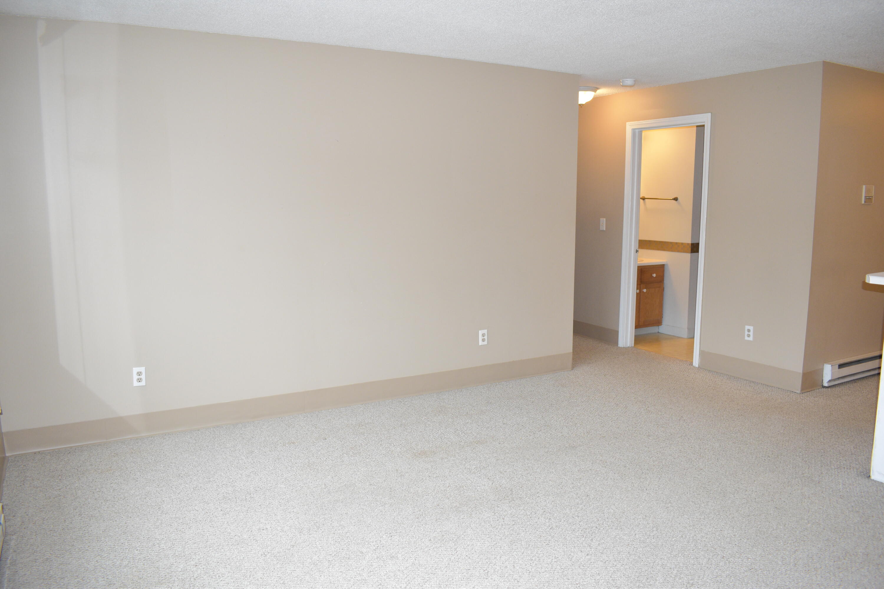 18 Smithwheel Road, Unit 12 Old Orchard Beach, ME 04064 - Photo 11 of 18 MOB_3340