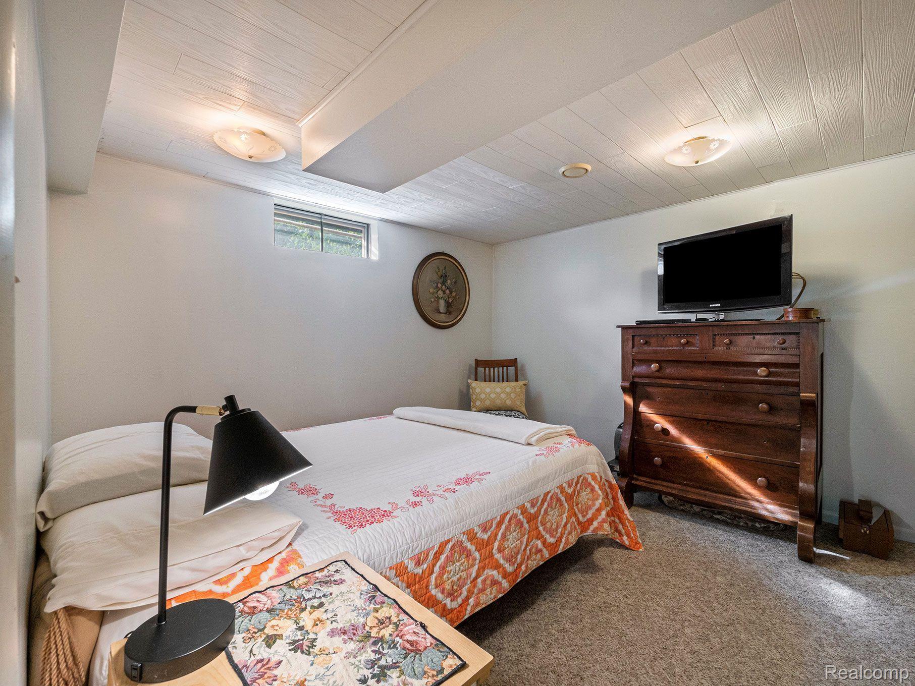 19835 Ivey Road Chelsea, MI 48118 - Photo 24 of 28 Gallery Image 24