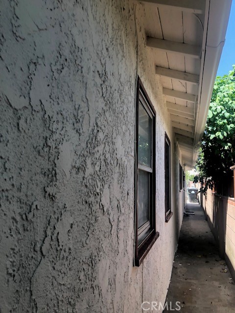 627 East Ralston Street Ontario, CA 91761 - Photo 4 of 10