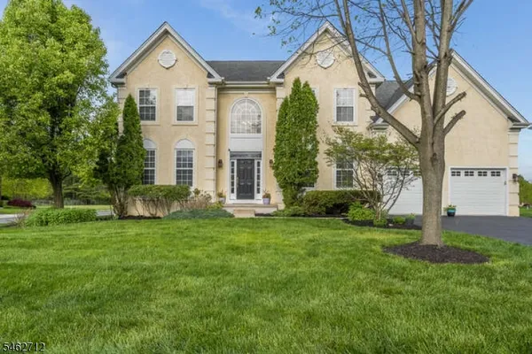$969,000 | 81 Crestview Drive, Clinton, NJ 08809