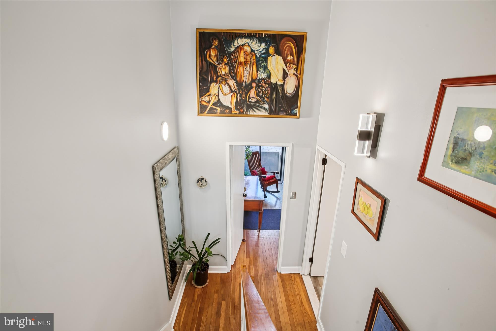 431 N Street Southwest Washington, DC 20024 - Photo 41 of 101 Inviting entryway with artistic flair.