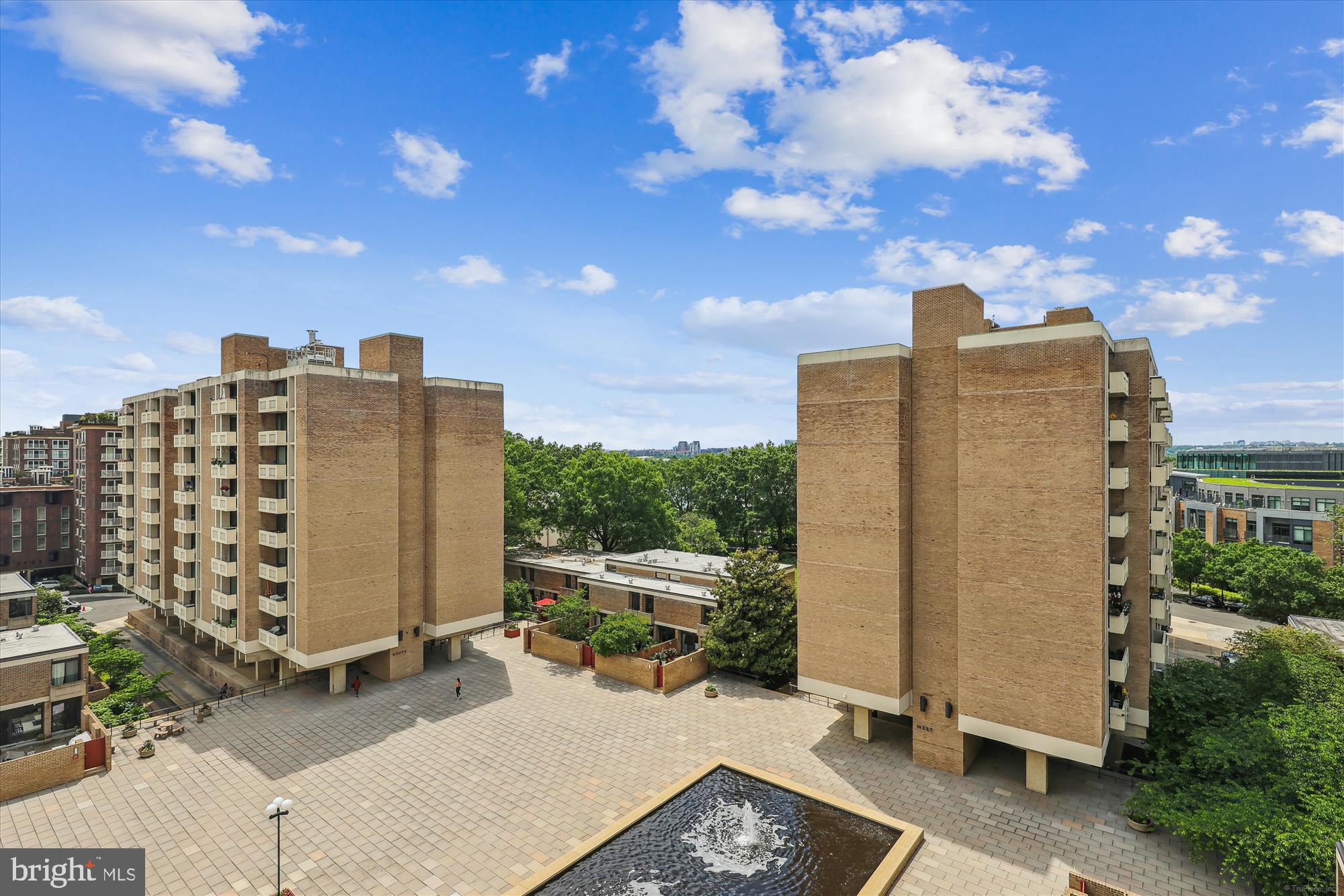 431 N Street Southwest Washington, DC 20024 - Photo 76 of 101 Urban oasis with modern architecture.