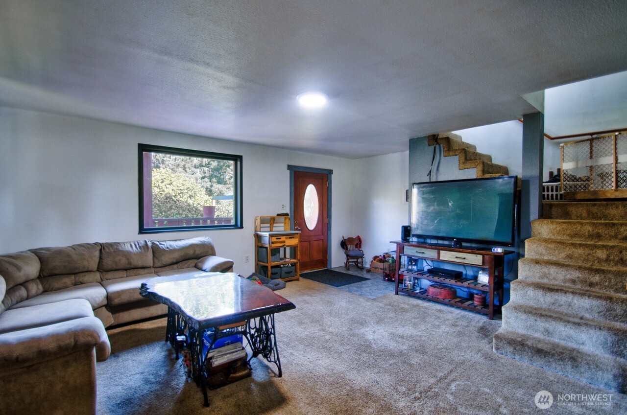 715 Copalis Beach Road Copalis Beach, WA 98535 - Photo 16 of 40