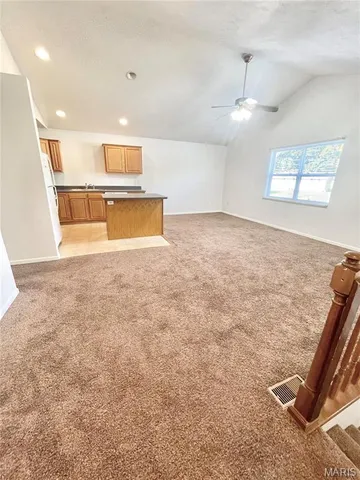 $1,600 | 723 Sycamore Street, Unit C, Highland, IL 62249