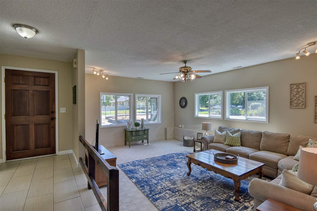 515 North Farr Road Spokane Valley, WA 99206 - Photo 4 of 22