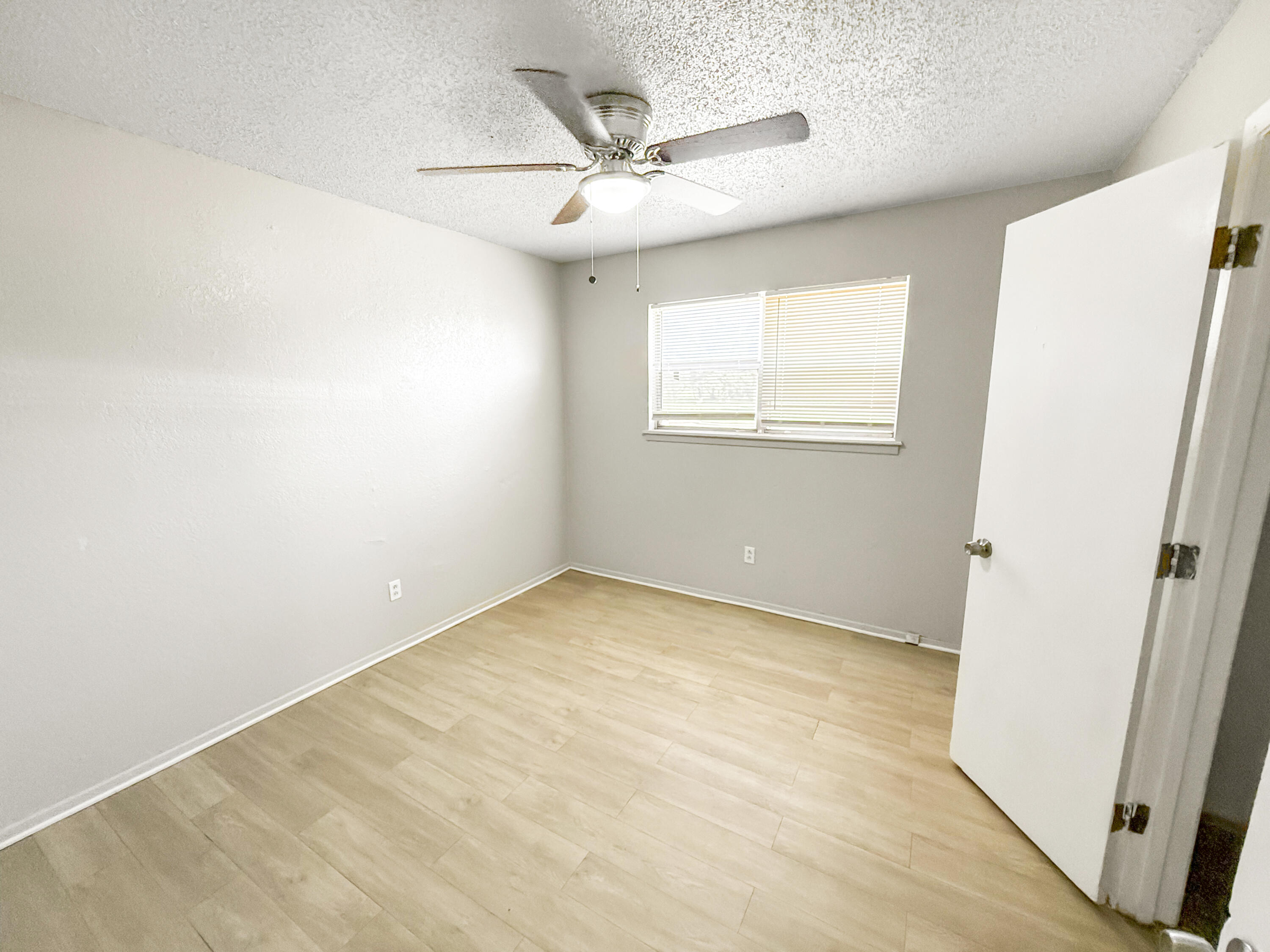 2302 40th Street Lubbock, TX 79412 - Photo 12 of 25 Unit A