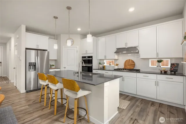 $724,900 | 22121 Jameson Avenue Northwest, Poulsbo, WA 98370