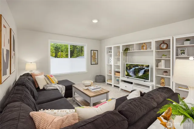 $724,900 | 22121 Jameson Avenue Northwest, Poulsbo, WA 98370